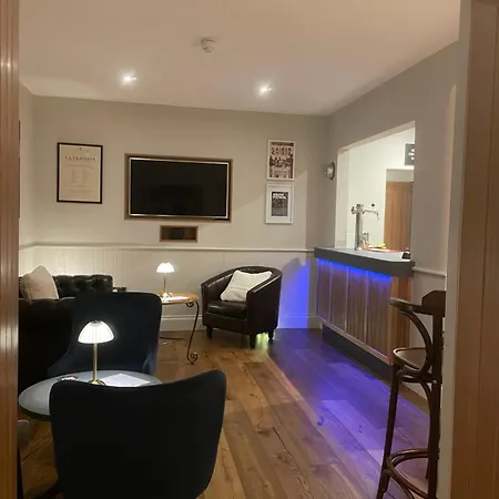 Seaside Hideaway (adults Only) بيت ضيافة