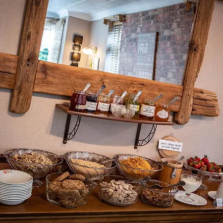 Seaside Hideaway (adults Only) 5* Скарборо